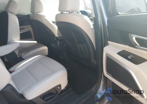 2020 Kia Telluride S z USA, uszkodzony, nr VIN 5XYP6DHC2LG024768